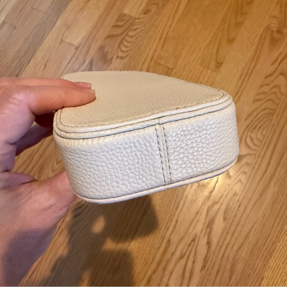 Kate Spade Carlyle Pebbled Leather North South Crossbody Milk Glass Ivory - Picture 7 of 9